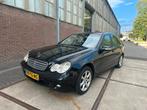 Mercedes-Benz C-Klasse 2.2 CDI C200 Sedan 2006 Zwart, Auto's, Mercedes-Benz, Zwart, 4 cilinders, Origineel Nederlands, 123 pk