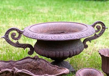 Antieke gietijzeren OORVAAS | amfoor – 33 kg, 72 cm breed beschikbaar voor biedingen