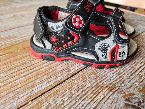 blue box sportieve kindersandalen, Kinderen en Baby's, Speelgoed | Buiten | Rolschaatsen, Gebruikt, Kinderen, Ophalen of Verzenden
