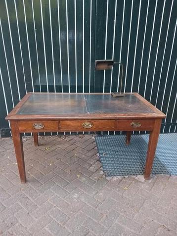 Engels Bureau of Schrijftafel  beschikbaar voor biedingen