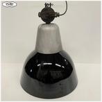 Oude grote industriele Siemens lamp Hanglamp Fabriekslamp, Gebruikt, 50 tot 75 cm, Ophalen of Verzenden, Metaal