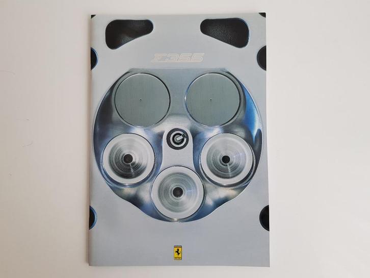 FERRARI - F355 brochure + witte hoes - 1996, Boeken, Auto's | Folders en Tijdschriften, Zo goed als nieuw, Ferrari, Ophalen of Verzenden