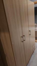 Grote kledingkast teab, Huis en Inrichting, Kasten | Kledingkasten, 100 tot 150 cm, Teakhout, Ophalen of Verzenden, Zo goed als nieuw