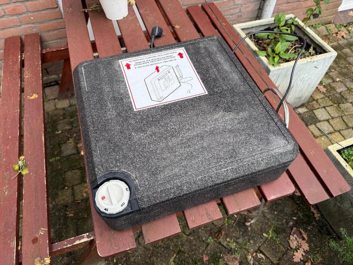 Inventum Modesto Q10 plintboiler, Doe-het-zelf en Verbouw, Geisers en Boilers, Gebruikt, Boiler, Minder dan 20 liter, 6 t/m 10 jaar oud