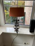 Twee Vintage Tafellampen met Metalen Voet, Ophalen, Gebruikt, Minder dan 100 cm, Metaal