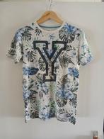 Tshirt wit met bloemen bladeren blauw merk we, Kinderen en Baby's, Kinderkleding | Maat 158, WE, Ophalen of Verzenden, Zo goed als nieuw