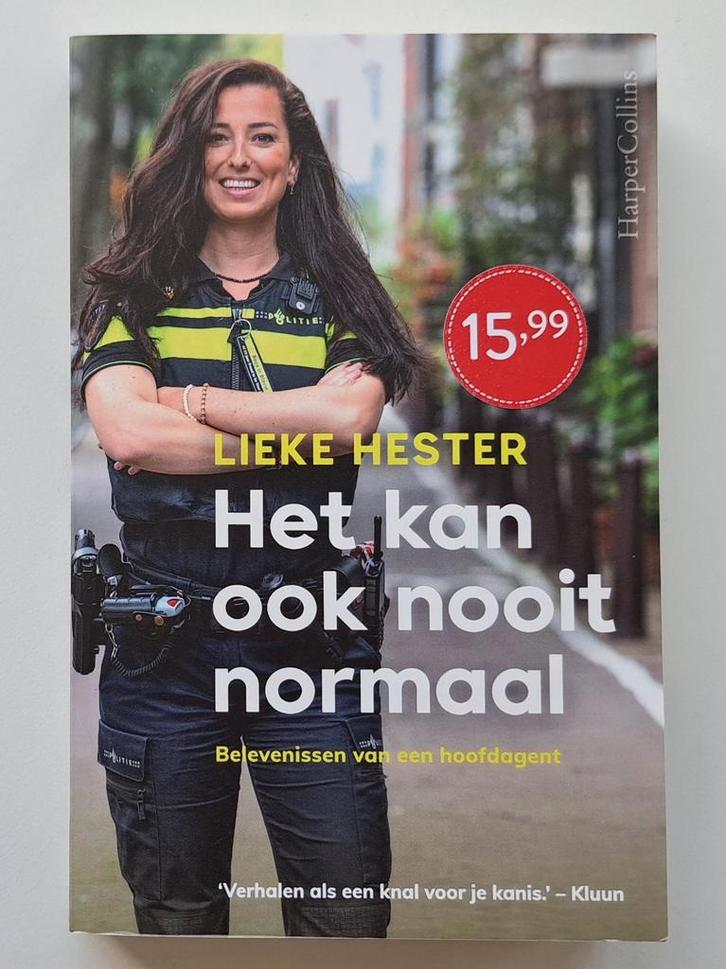 Lieke Hester - Het kan ook nooit normaal., Boeken, Overige Boeken, Zo goed als nieuw, Ophalen of Verzenden