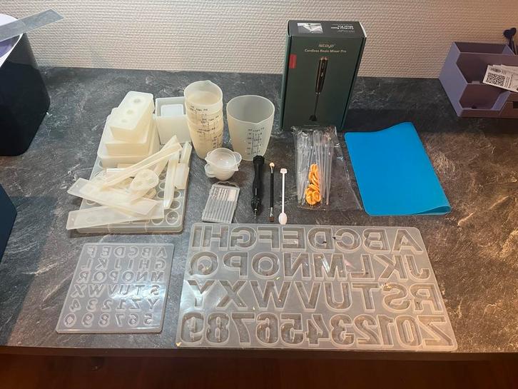 Epoxy Resin Set - Compleet, Hobby en Vrije tijd, Knutselen, Zo goed als nieuw, Materiaal, Ophalen of Verzenden