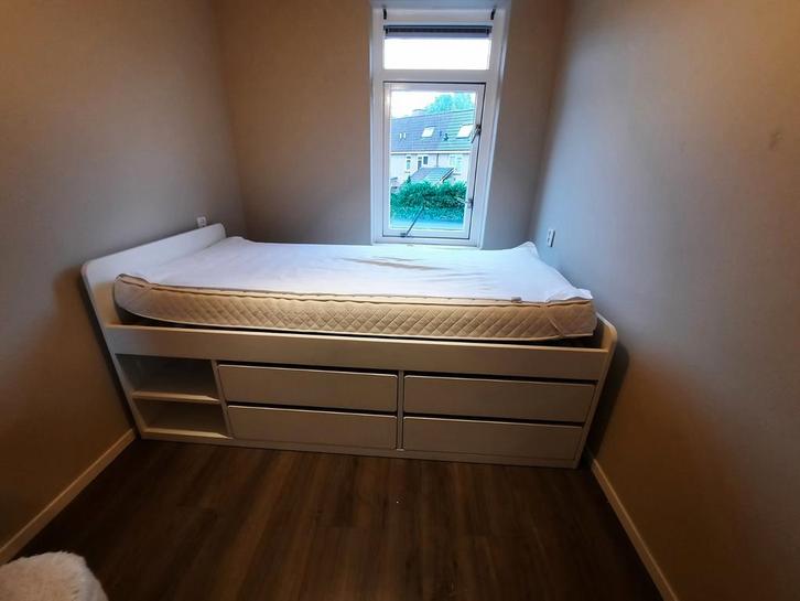 ikea Släkt, Huis en Inrichting, Slaapkamer | Bedden, Zo goed als nieuw, Eenpersoons, 140 cm, Hout, Wit, Ophalen