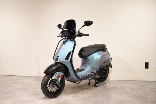 Vespa Sprint Opaco Amethyst Green X Forged carbon, Fietsen en Brommers, Scooters | Vespa, Nieuw, Benzine, Ophalen of Verzenden