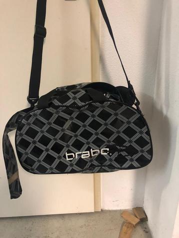 Hockeytas beschikbaar voor biedingen