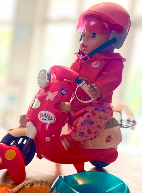 Babyborn pop & scooter afstandsbediening, Kinderen en Baby's, Speelgoed | Poppen, Zo goed als nieuw, Babypop, Ophalen