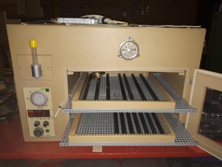 Automatische broedmachine Grumbach – 72 eieren | Compleet |, Dieren en Toebehoren, Pluimvee | Toebehoren, Zo goed als nieuw, Broedmachine