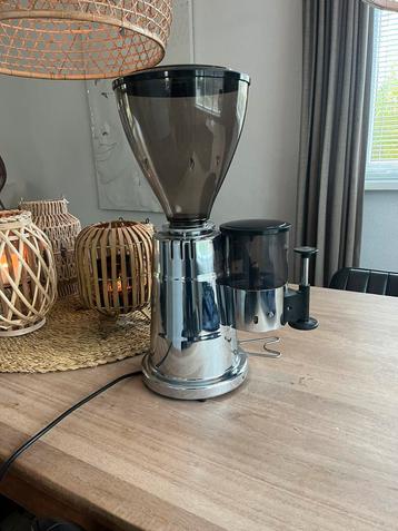 Macap MXA  koffiemolen beschikbaar voor biedingen
