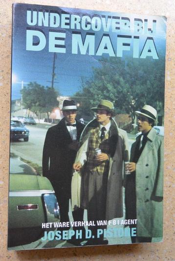 Undercover bij De Mafia Het ware verhaal v Joseph D. Pistone beschikbaar voor biedingen