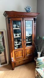 Antieke vitrine kast, Ophalen, Glas, 50 tot 100 cm, Zo goed als nieuw
