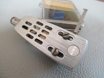 Aiwa headshell element + nieuwe naald beschikbaar voor biedingen