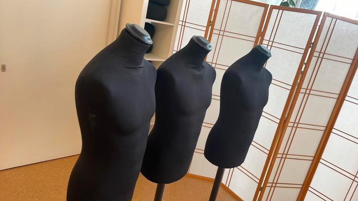 Paspop zwart. Drie stuks. Ook per stuk, Hobby en Vrije tijd, Naaien en Fournituren, Gebruikt, Paspop, Ophalen