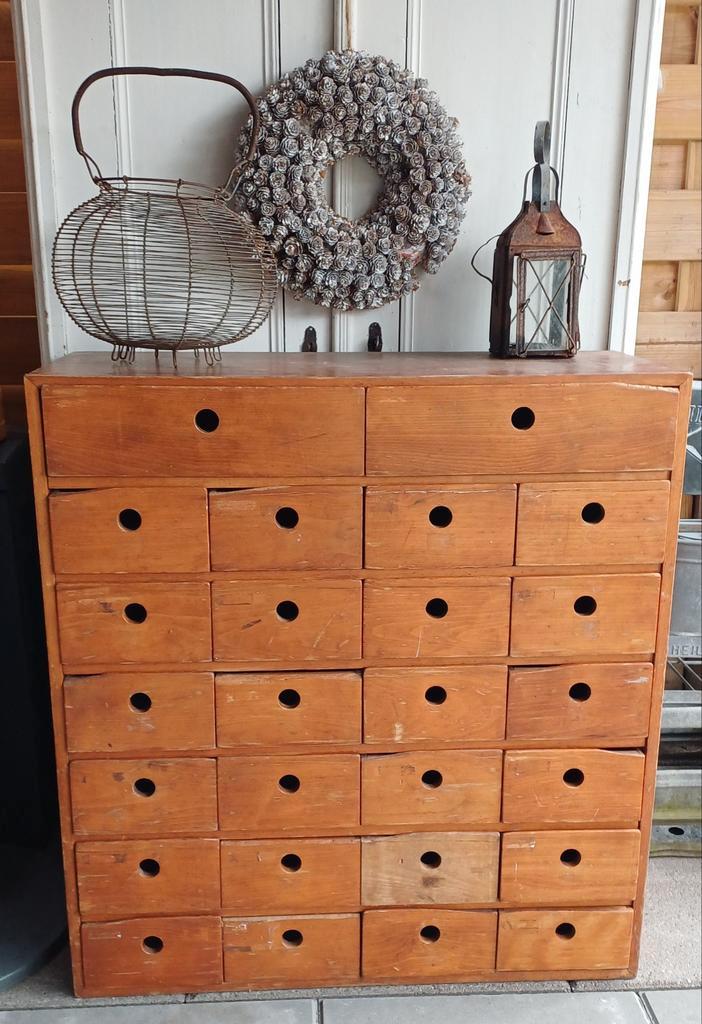 Prachtige oude kast met Lades, Antiek en Kunst, Curiosa en Brocante, Ophalen