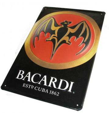 Bacardi borden 2 stuks ( 02 beschikbaar voor biedingen