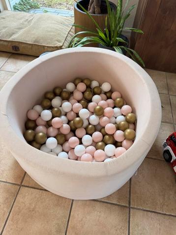 Miiimi Ballenbak XL Beige/Roze - Zo Goed Als Nieuw! beschikbaar voor biedingen