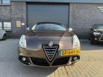 Alfa Romeo Giulietta 1.4 T Distinctive Lusso | 2E EIGENAAR |, Stof, Origineel Nederlands, Bedrijf, Onderhoudsboekje