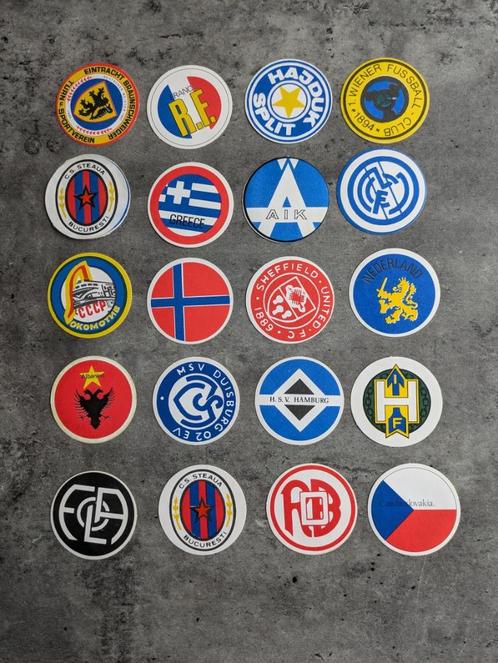 MONTY FOOTBALL FUSSBALL VOETBAL CLUB ANNO 1972 Stickers  20X, Hobby en Vrije tijd, Stickers en Plaatjes, Zo goed als nieuw, Meerdere stickers