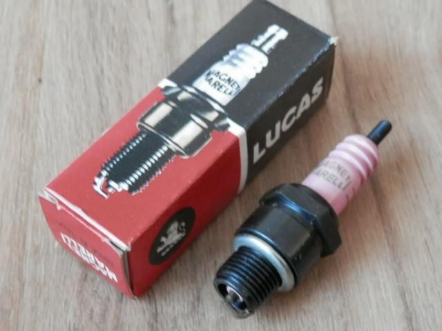 Bougie Magneti Marelli CW7N, voor div. oldtimers, Auto diversen, Overige Auto diversen, Ophalen of Verzenden