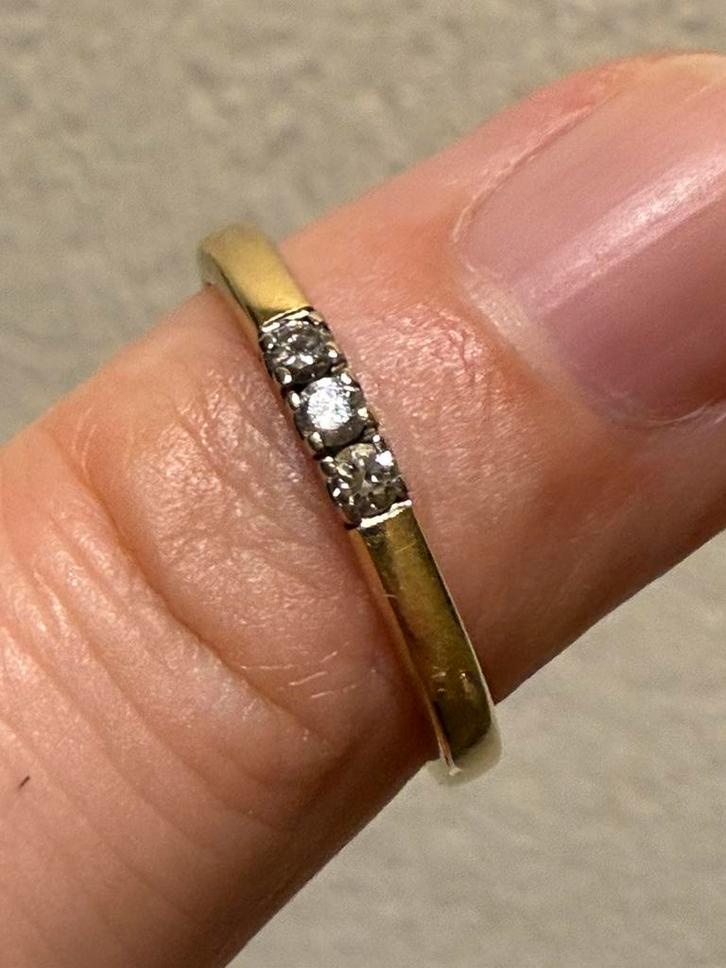 Diamonde gouden ring 3 natuurlijke diamanten/ maat 16,75mm, Sieraden, Tassen en Uiterlijk, Ringen, Dame, Kleiner dan 17, Goud