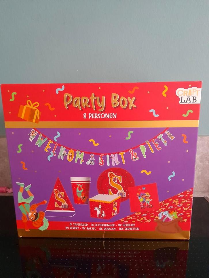 Sinterklaas Party Box - Compleet Feestpakket, Hobby en Vrije tijd, Feestartikelen, Nieuw, Feestartikel, Kerst of Sinterklaas, Ophalen
