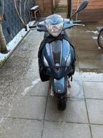 Piaggio fly 2013, Fietsen en Brommers, Scooters | Piaggio, Ophalen of Verzenden, Zo goed als nieuw, Benzine, Fly