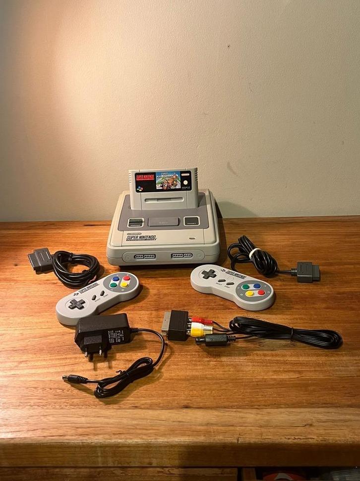 nintendo snes met mario kart, Spelcomputers en Games, Games | Nintendo Super NES, Zo goed als nieuw, Racen en Vliegen, 3 spelers of meer