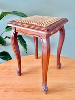 Vintage houten kruk bijzettafeltje plantentafel ribstof, Huis en Inrichting, Krukjes, Ophalen of Verzenden, Gebruikt, Hout