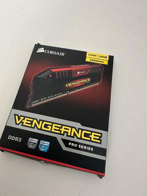 Corsair CMY16GX3M2A2400C11, Computers en Software, RAM geheugen, Zo goed als nieuw, Desktop, 16 GB, DDR3, Ophalen of Verzenden