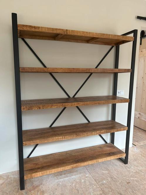 Mango hout - kast, Huis en Inrichting, Kasten | Boekenkasten, Zo goed als nieuw, 150 tot 200 cm, 150 tot 200 cm, 25 tot 50 cm