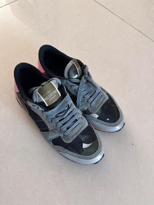 Valentino Sneakers Maat 38, Kleding | Dames, Schoenen, Gedragen, Sneakers of Gympen, Grijs, Ophalen of Verzenden
