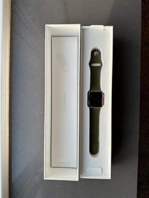 Apple Watch S2 Rosé Gold 38mm /functioneel, scherm gevallen, Sieraden, Tassen en Uiterlijk, Smartwatches, Gebruikt, iOS, Roze