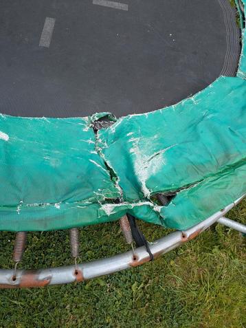 Gratis Trampoline - 1.80m Doorsnede beschikbaar voor biedingen