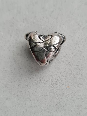 Trollbeads Trollbead omhelzende harten retired  beschikbaar voor biedingen