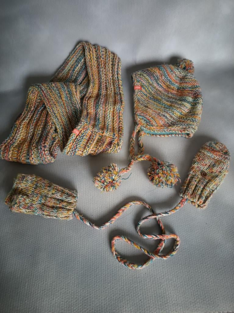 Lieve gebreide Mexx set voor meisje - Muts, sjaal en wanten, Mexx, Ophalen of Verzenden, Zo goed als nieuw, Maat 74