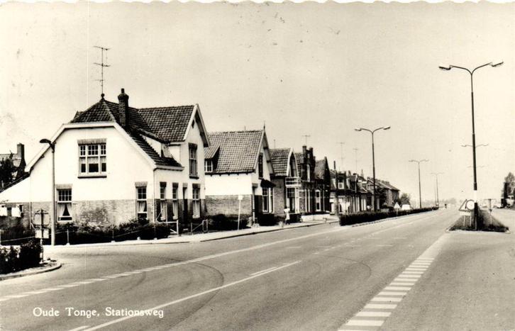 Oude Tonge, Stationsweg - B-keus - 1964 gelopen, Verzamelen, Ansichtkaarten | Nederland, Gelopen, Noord-Brabant, Voor 1920, Ophalen of Verzenden