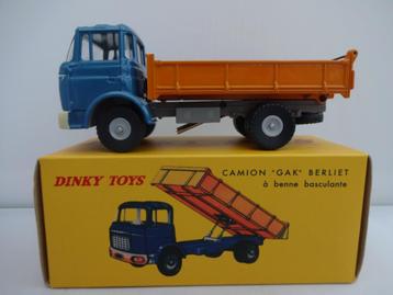 Berliet G.A.K. Blauw/Oranje nr: 585 van Dinky Toys 1/50 beschikbaar voor biedingen