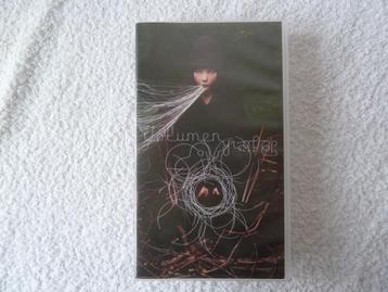 Björk Volumen op VHS beschikbaar voor biedingen