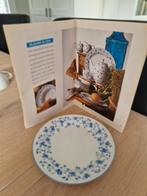 Gebakbord van het Arzberg blauwe bloem 1382 servies., Huis en Inrichting, Ophalen of Verzenden, Zo goed als nieuw, Bord(en), Overige stijlen