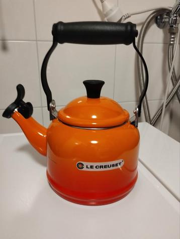 Nieuw Le Creuset fluitketel emaille 1.1 liter beschikbaar voor biedingen