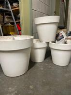 bloempotten, Kunststof, 40 cm of meer, Rond, Zo goed als nieuw