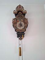 Antieke Friesche Stoeltjesklok, Ophalen