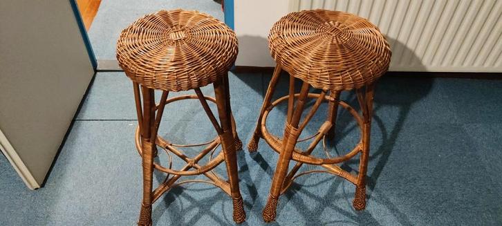 Set van 2 rotan barkrukken - vintage Bohemian stijl, Huis en Inrichting, Barkrukken, Gebruikt, 60 tot 90 cm, Riet, 2 krukken, Ophalen