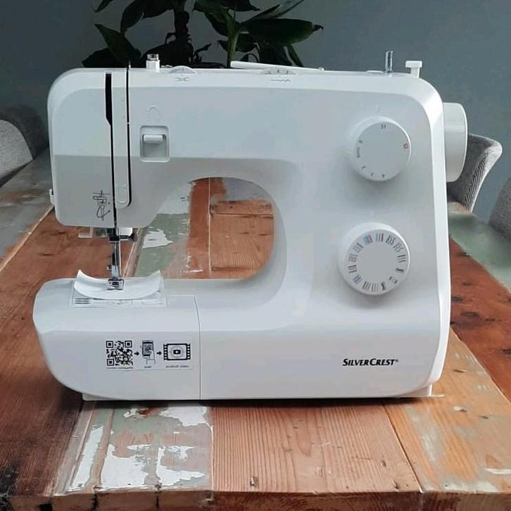 Silvercrest Naaimachine SNM 33 C1, Hobby en Vrije tijd, Naaimachines en Toebehoren, Nieuw, Naaimachine, Overige merken, Ophalen