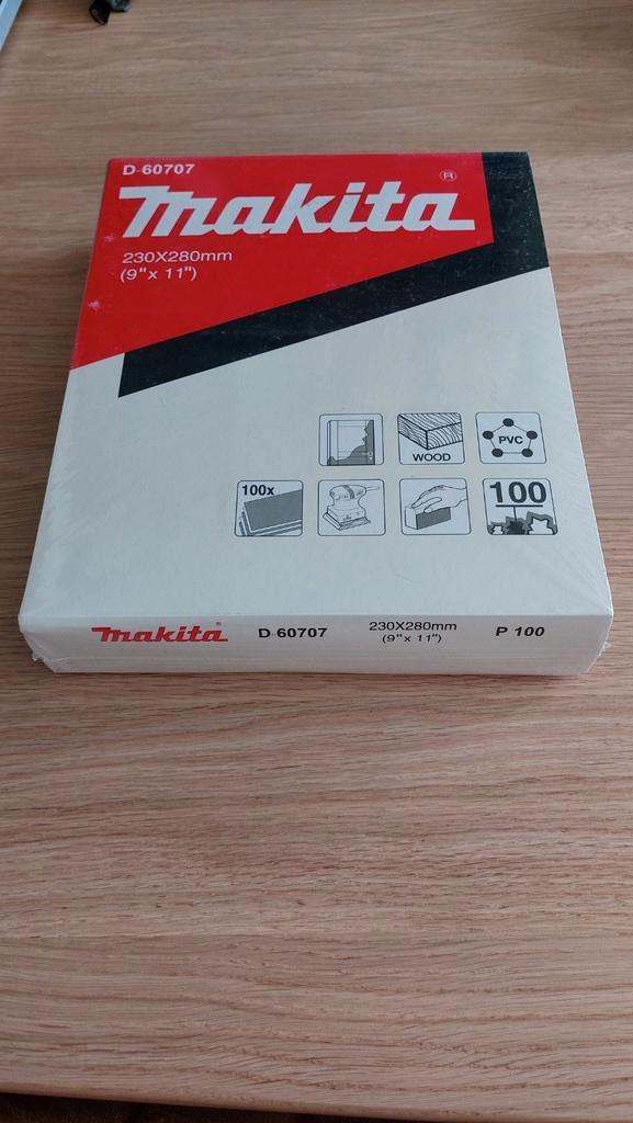 schuurpapier 1 pak (100 vel)  P-100.
Merk-Makita. D-60707, Doe-het-zelf en Verbouw, Schildersmaterialen, Nieuw, Overige typen